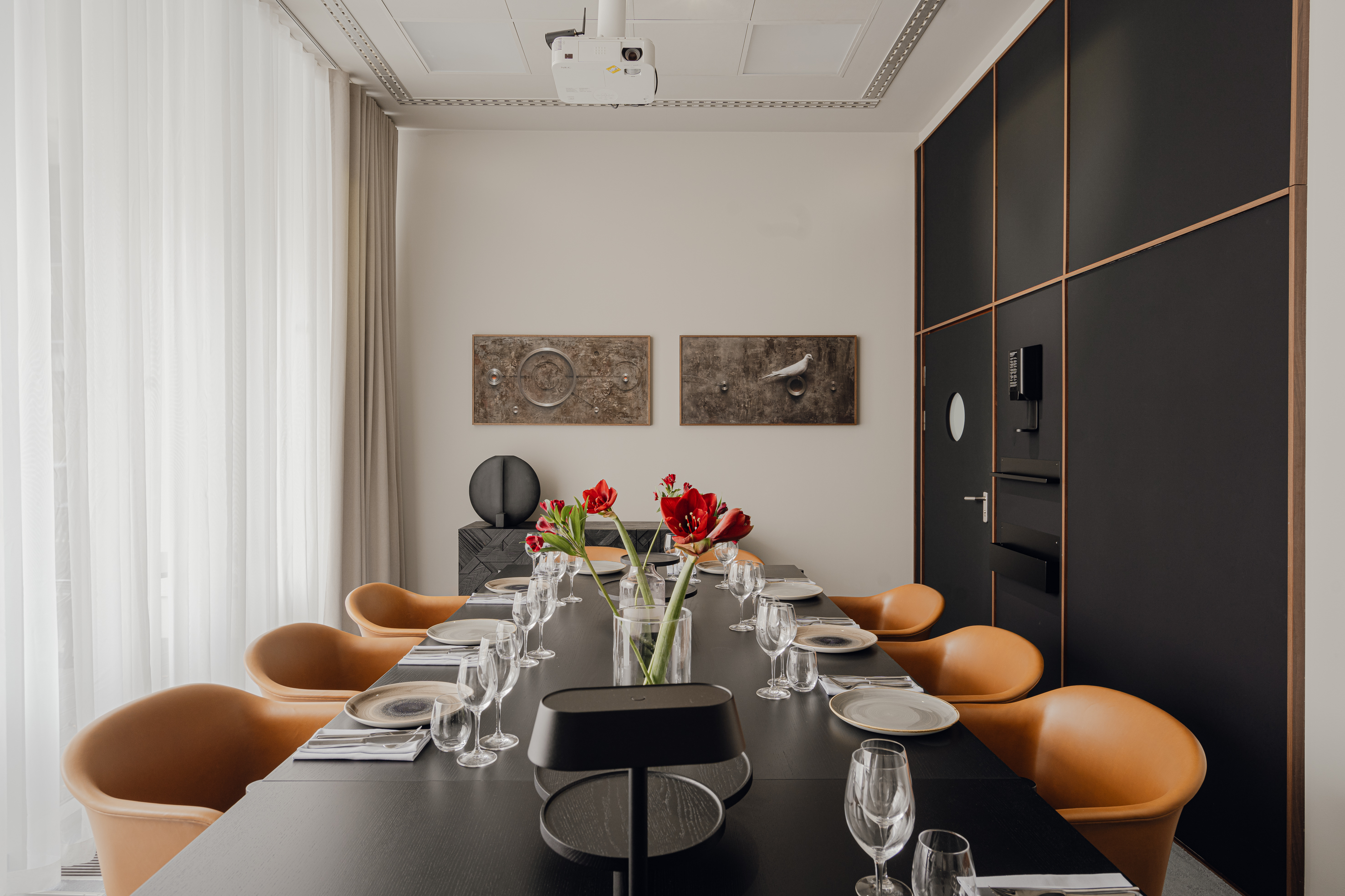 meeting_room