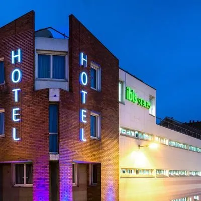 Building hotel ibis Reims Centre