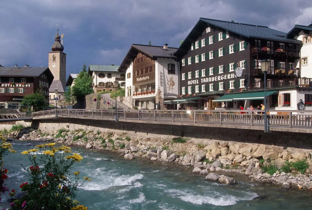 Building hotel Hotel Tannbergerhof