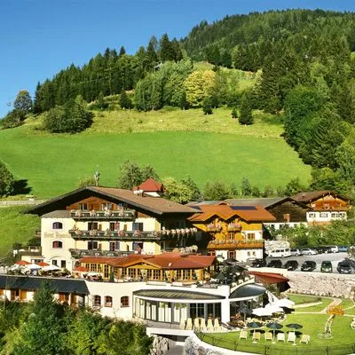 Building hotel Gut Berg Naturhotel
