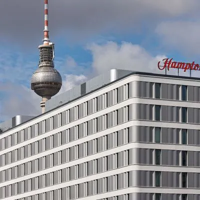 Building hotel Hampton By Hilton Berlin City Centre Alexanderplatz