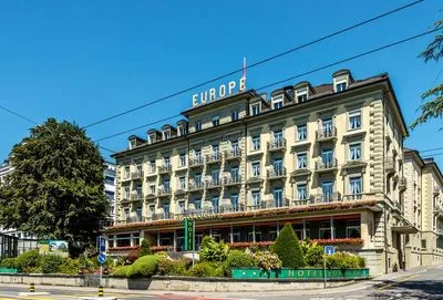 Building hotel Grand Hotel Europe