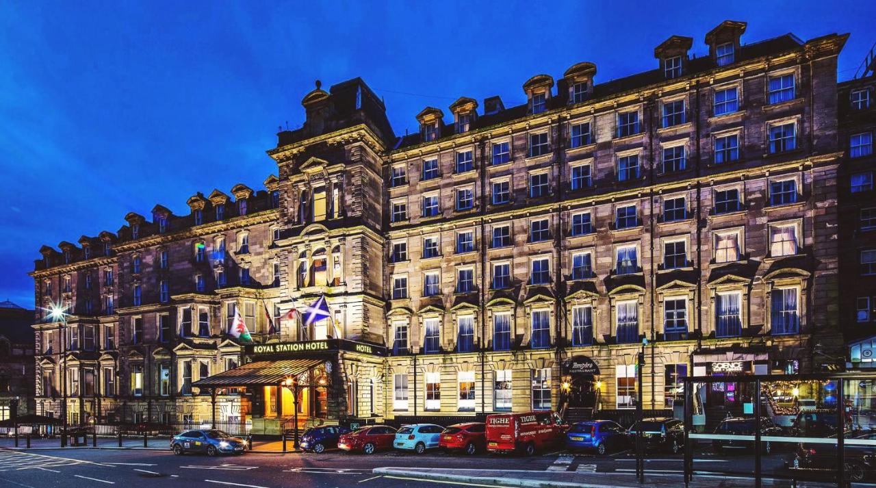 Building hotel Royal Station Hotel