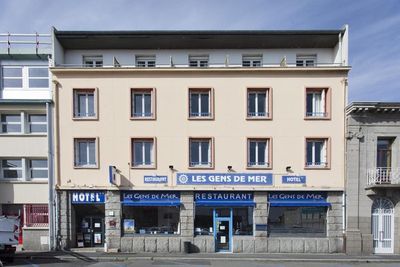 Building hotel Les Gens de Mer