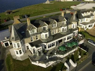 Building hotel Carnmarth