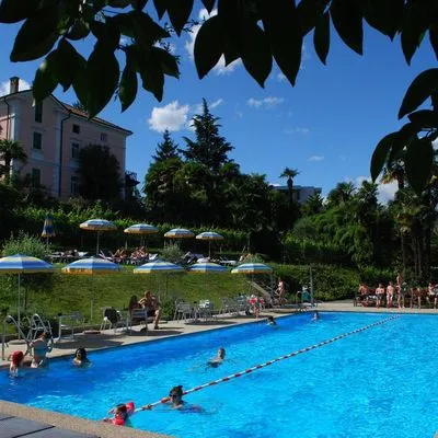 Building hotel Continental Parkhotel