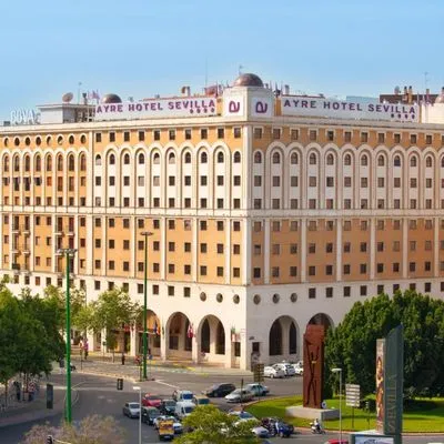 Building hotel Ayre Hotel Sevilla