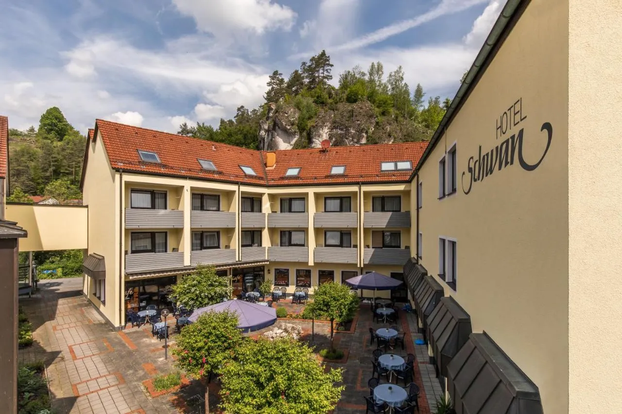 Building hotel Hotel Schwan