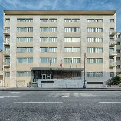 Building hotel NH Trieste