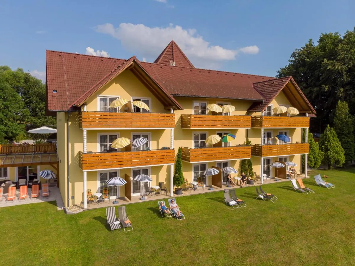 Building hotel Oasis Loipersdorf