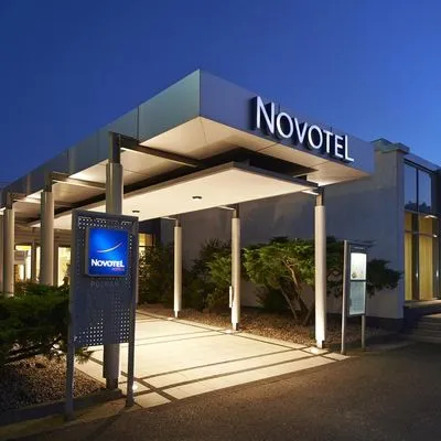 Building hotel Novotel Poznan Malta