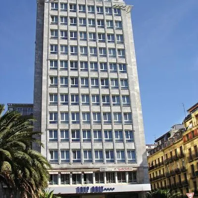 Building hotel Hotel TRYP San Sebastian Orly