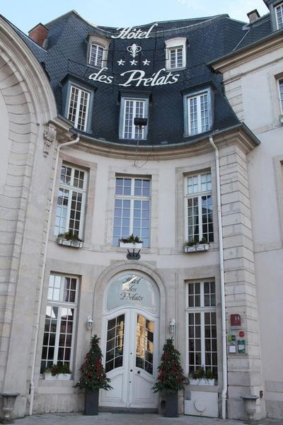 Building hotel des Prélats