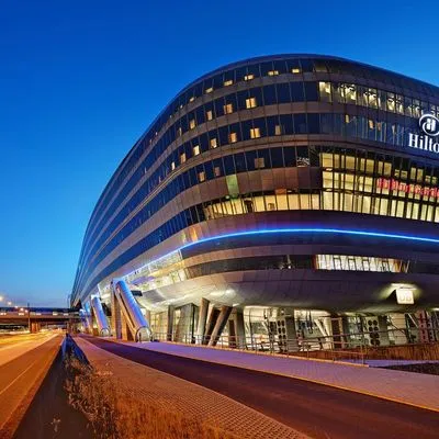 Building hotel Hilton Frankfurt Airport