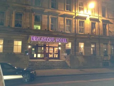 Gebäude von Devoncove Hotel