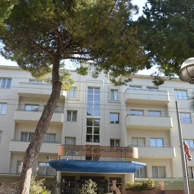 Building hotel Hotel Corallo Rimini