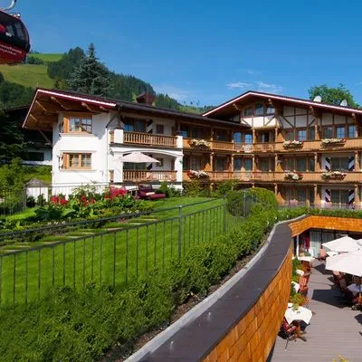 Building hotel Hotel Kaiserhof Kitzbühel