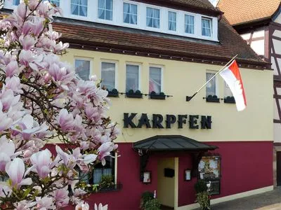 Building hotel Hotel & Restaurant Zum Karpfen