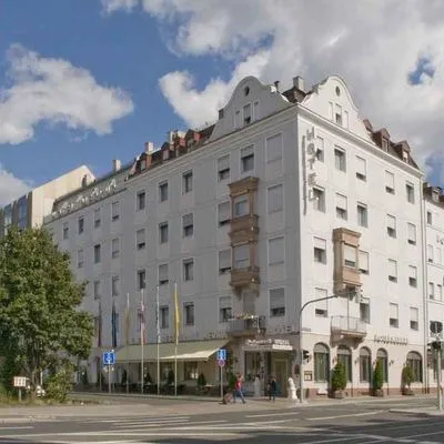 Building hotel Ringhotel Loews Merkur