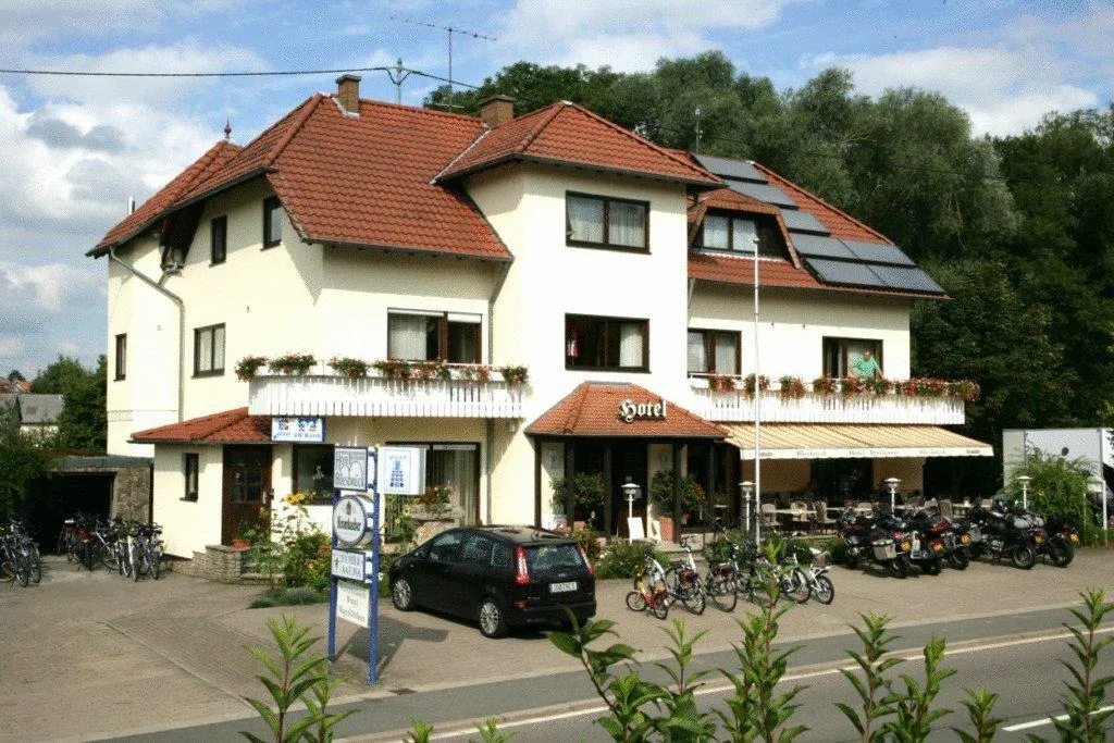 Building hotel Hotel Bliesbrück