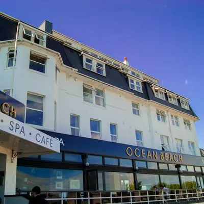 Building hotel Ocean Beach Hotel and Spa