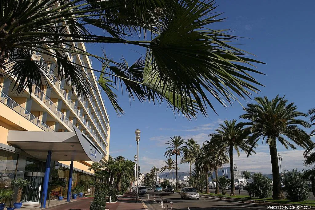 Building hotel Radisson Blu Nizza