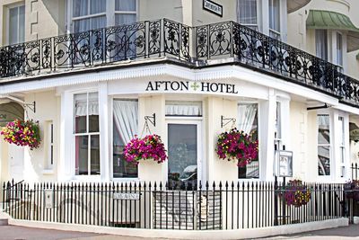 Building hotel Hotel Afton