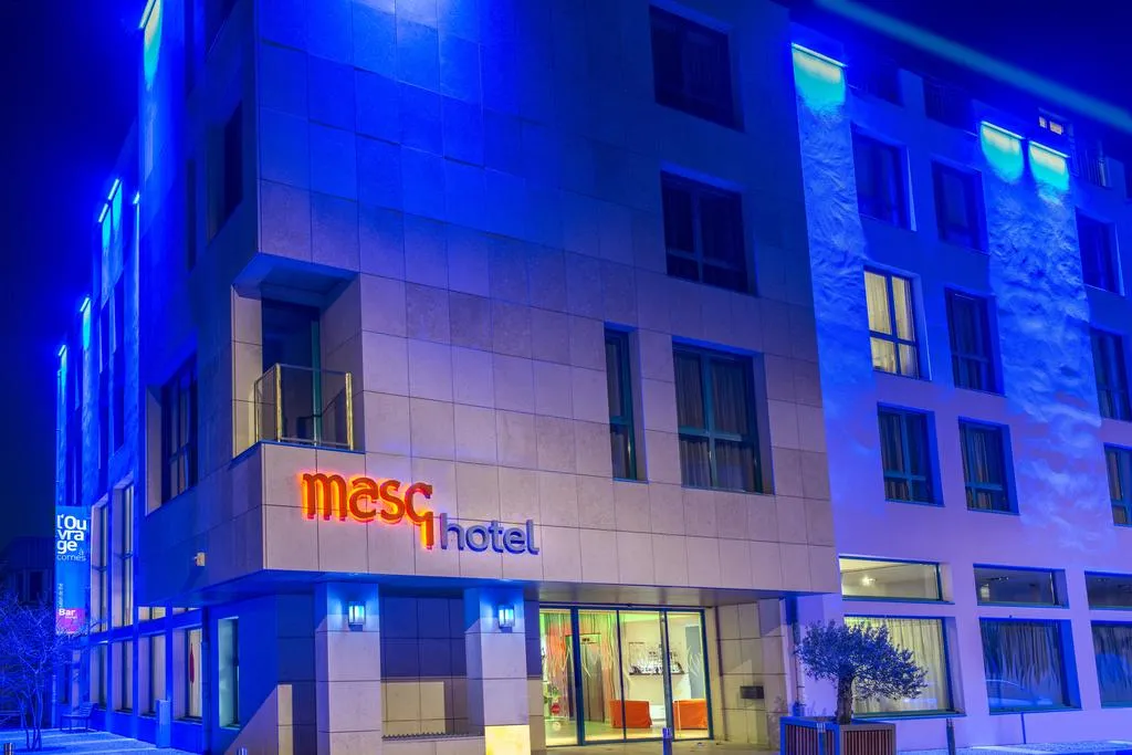 Building hotel Best Western Premier Masqhotel