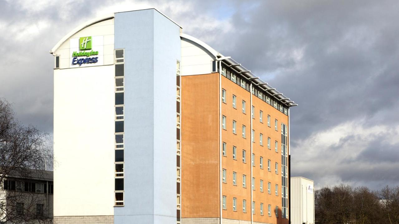 Building hotel Holiday Inn Express London Limehouse