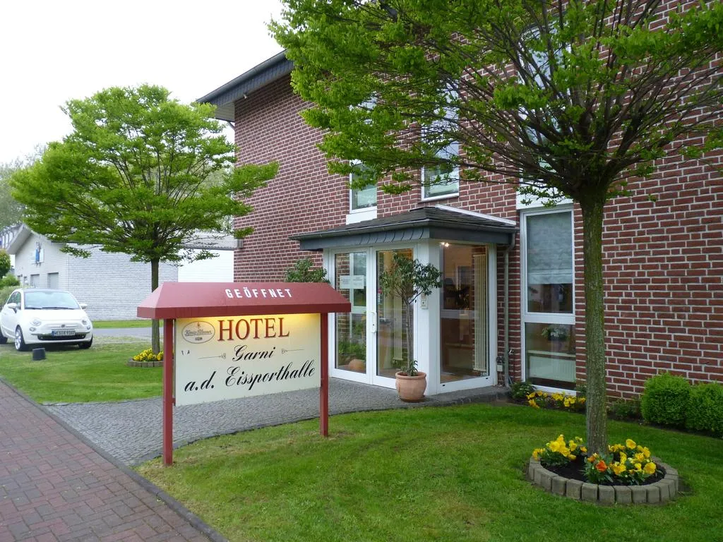 Garni an der Eissporthalle