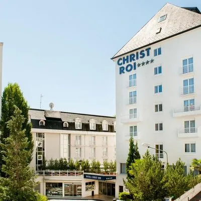 Building hotel Hotel Christ-Roi