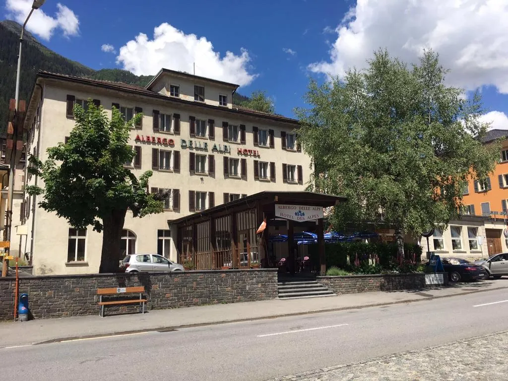 Building hotel Hotel des Alpes - Restaurant & Bar