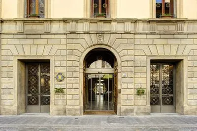 Building hotel Hotel Orto de Medici