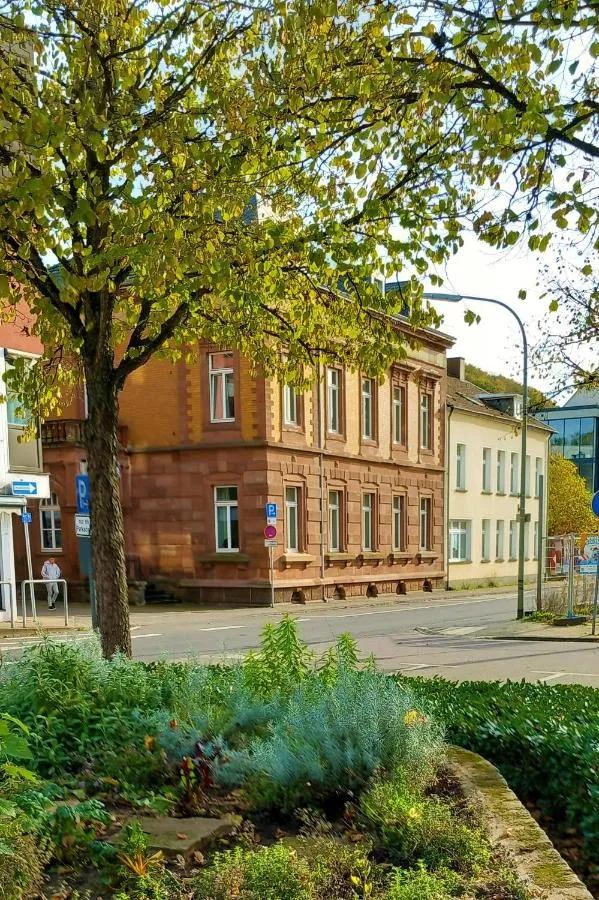 Building hotel Stadtvilla Laux