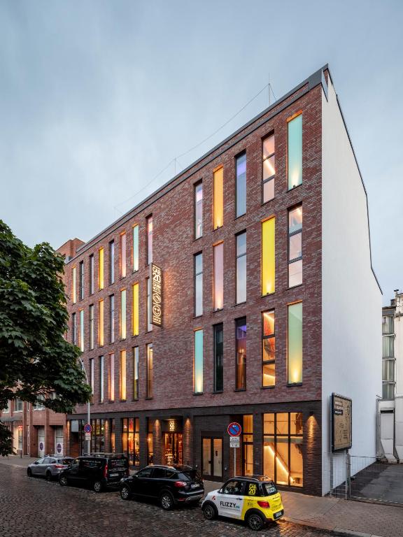 Building hotel CAB20 St Georg