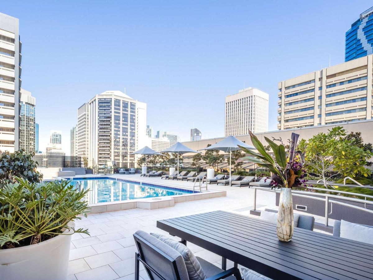Building hotel Sofitel Brisbane Central