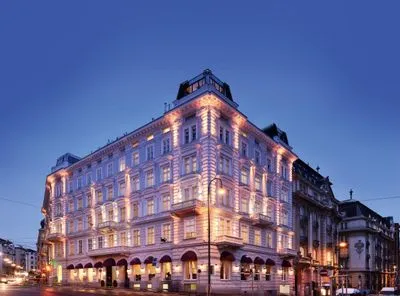 Building hotel Sans Souci Wien
