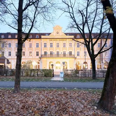 Building hotel Eurostars Park Hotel Maximilian