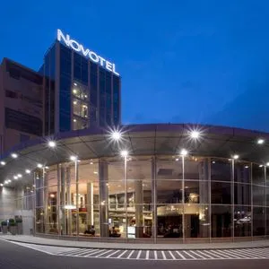 Hotel Novotel Warszawa Airport Galleriebild 0