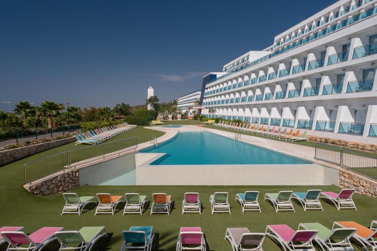 Building hotel FOURPOINTS BY SHERATON