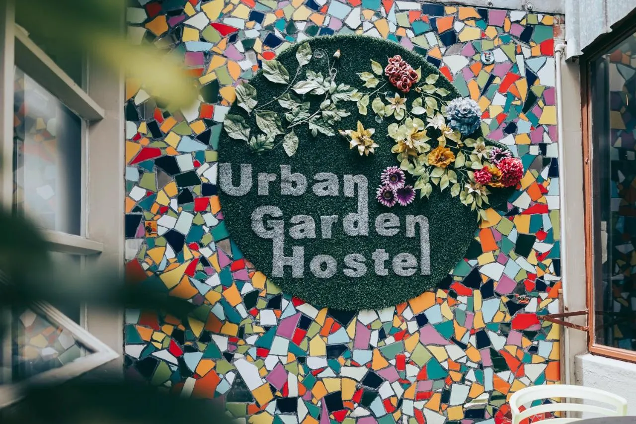 Building hotel Urban Garden Hostel