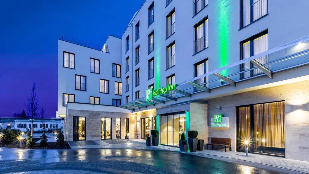 Building hotel HOLIDAY INN EXPRESS MUNICH CITY EAST