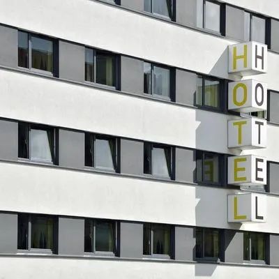 Building hotel B&B Hotel Rostock-Hafen