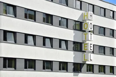 Gebäude von B&B Hotel Rostock-Hafen