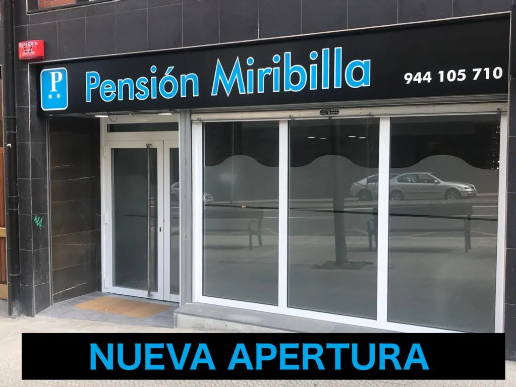 Building hotel Pensión Miribilla