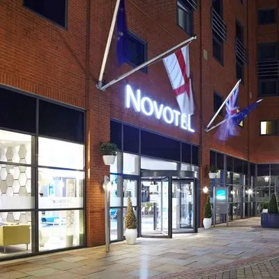Building hotel Hotel Novotel Manchester Centre