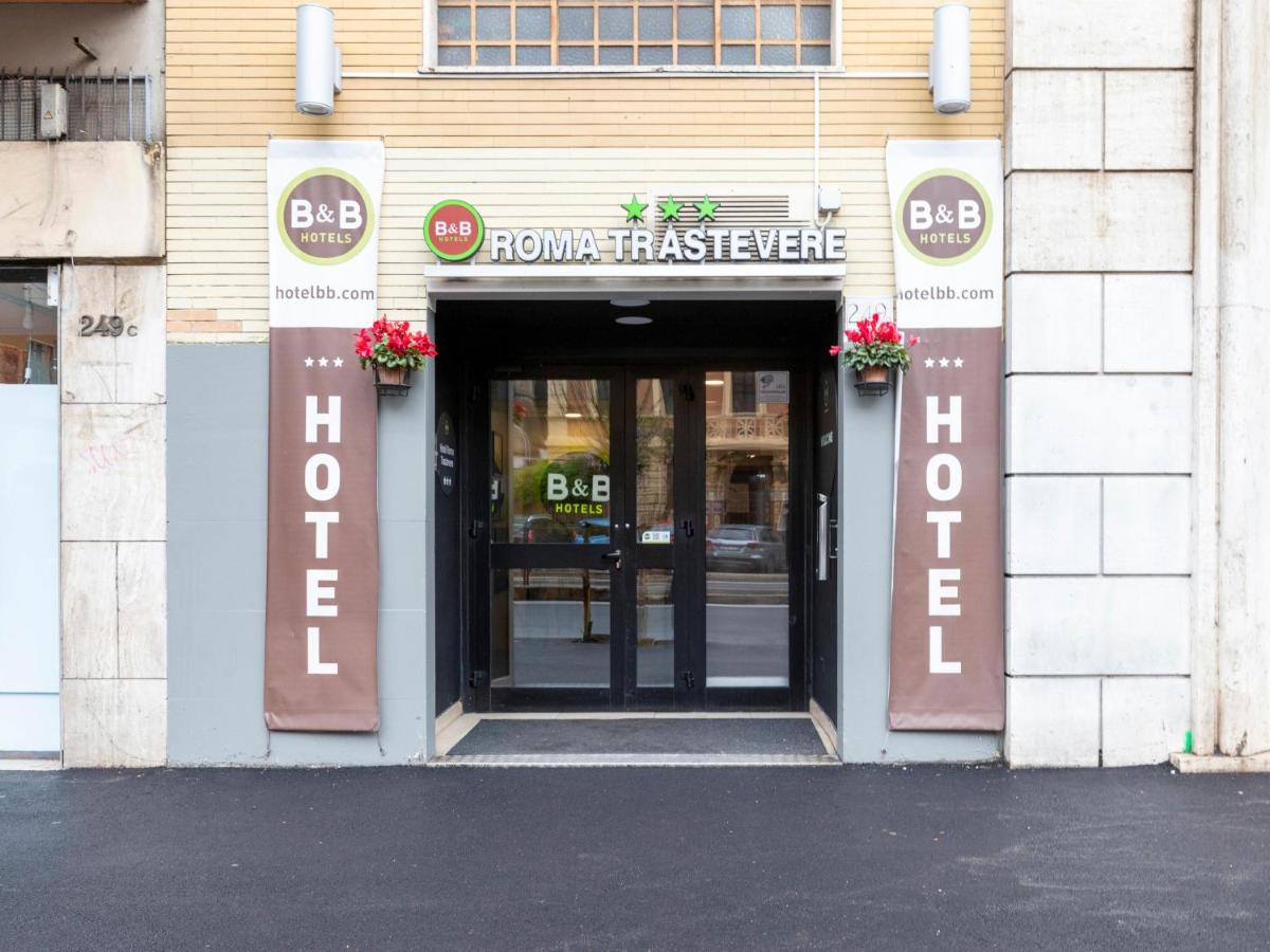 Building hotel B&B Hotel Roma Trastevere