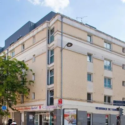 Building hotel Sejours Et Affaires Clairmarais Reims