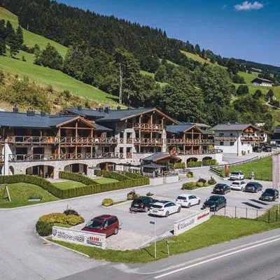 Building hotel Avenida Mountain Lodges Saalbach