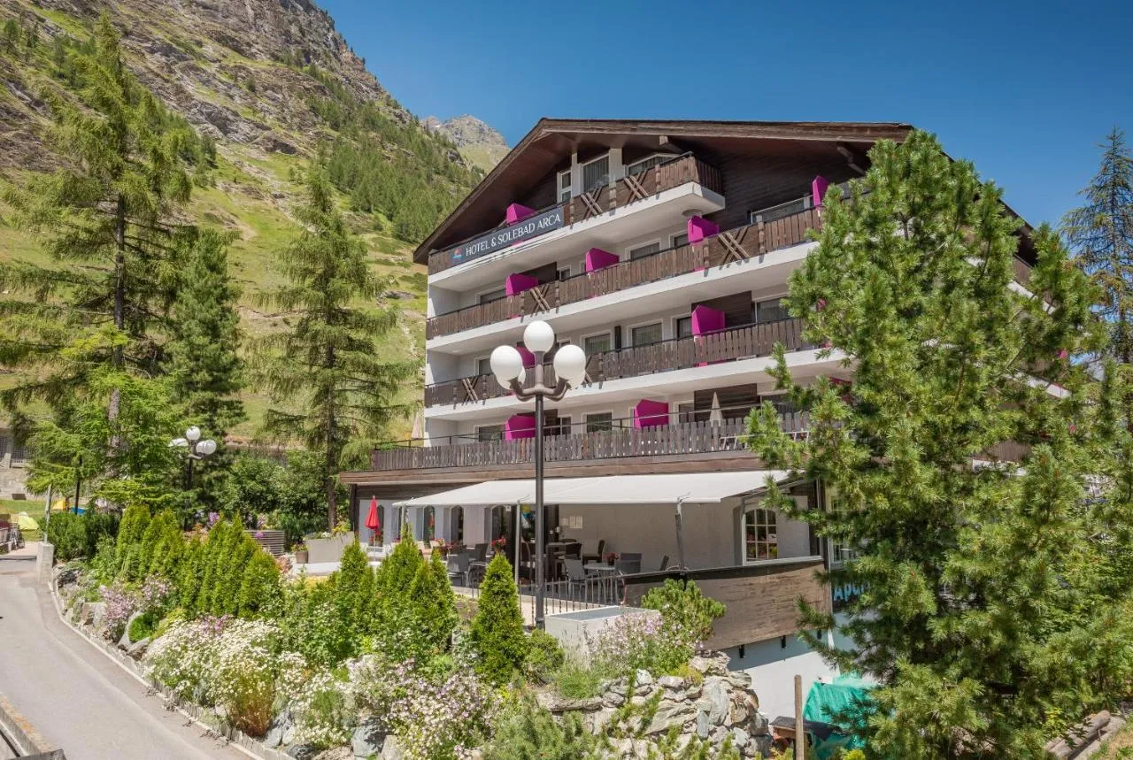 Building hotel Hotel & Solebad Arca zermatt
